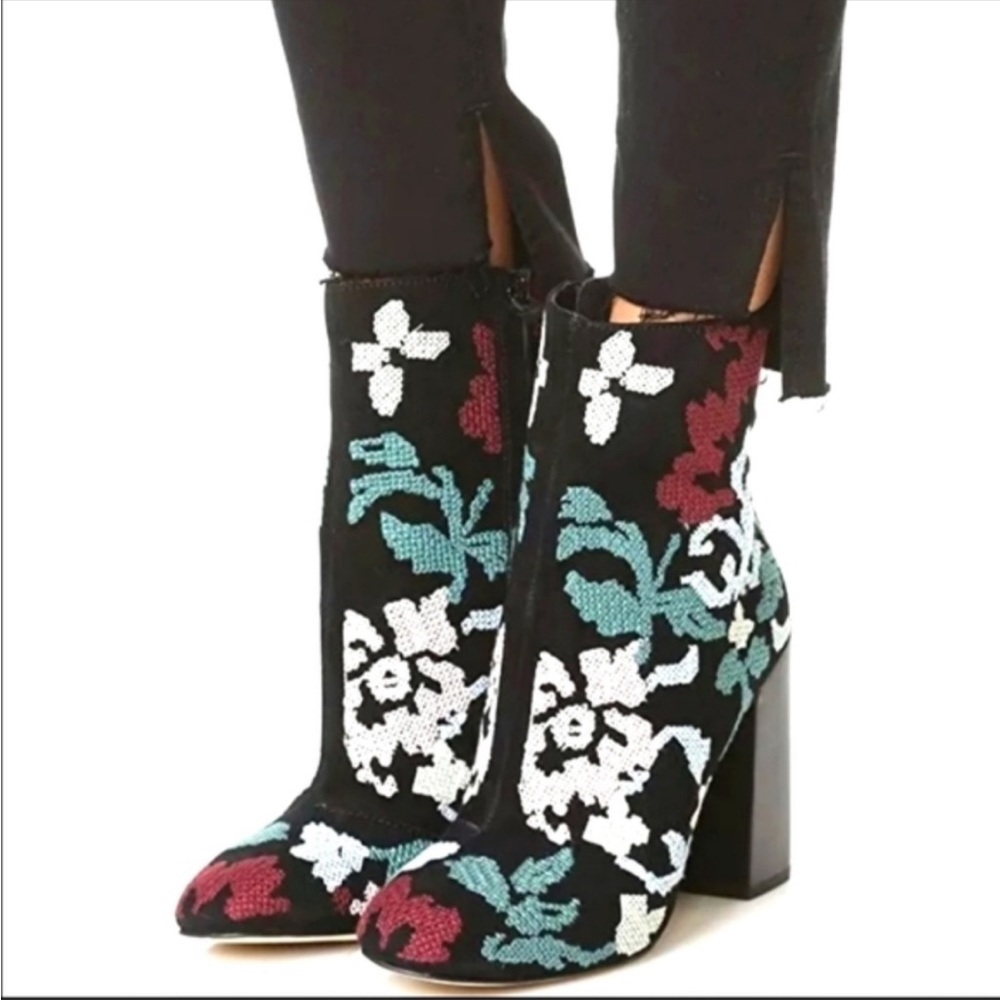 NWT Rebecca Minkoff Bojana Black Floral Kid Suede Embroidery Size 8 - Picture 5 of 10